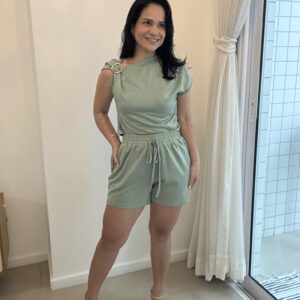 Conjunto moletinho verde oliva feminino com bolsos funcionais
