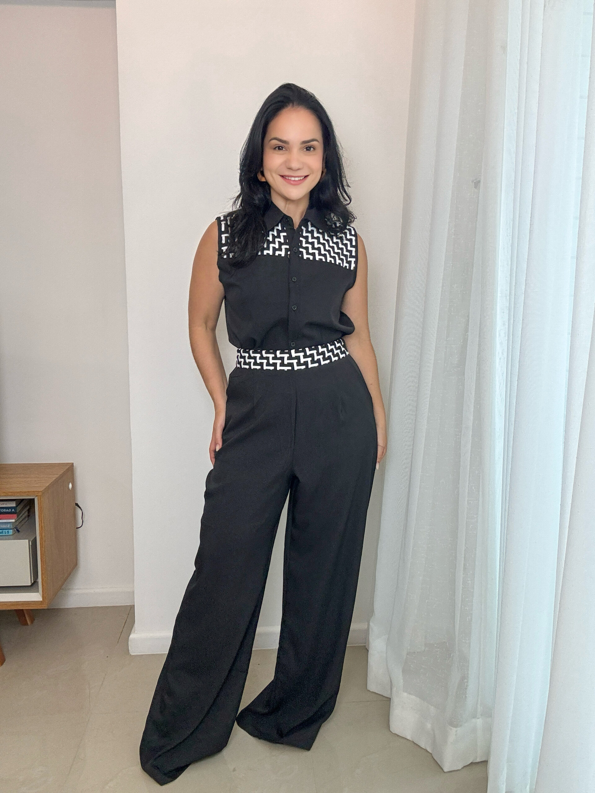 Conjunto alfaiataria preto e branco feminino elegante