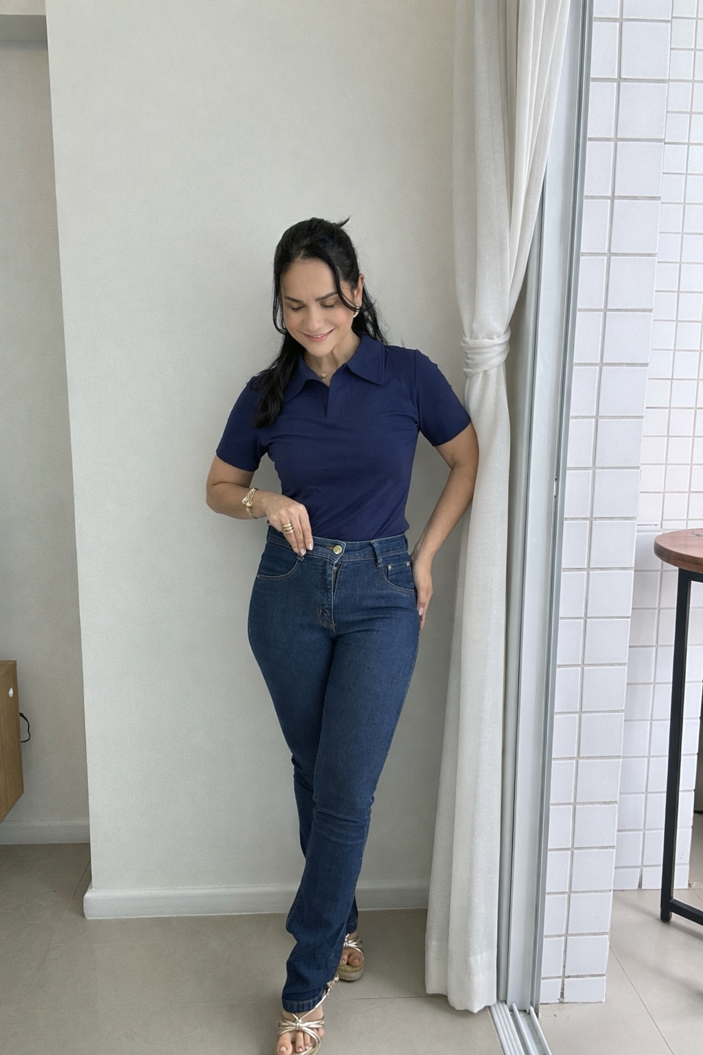 Blusa polo feminina azul marinho manga curta